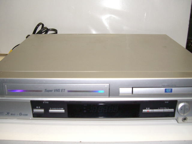 ＤＶＤ+ＶＨＳ