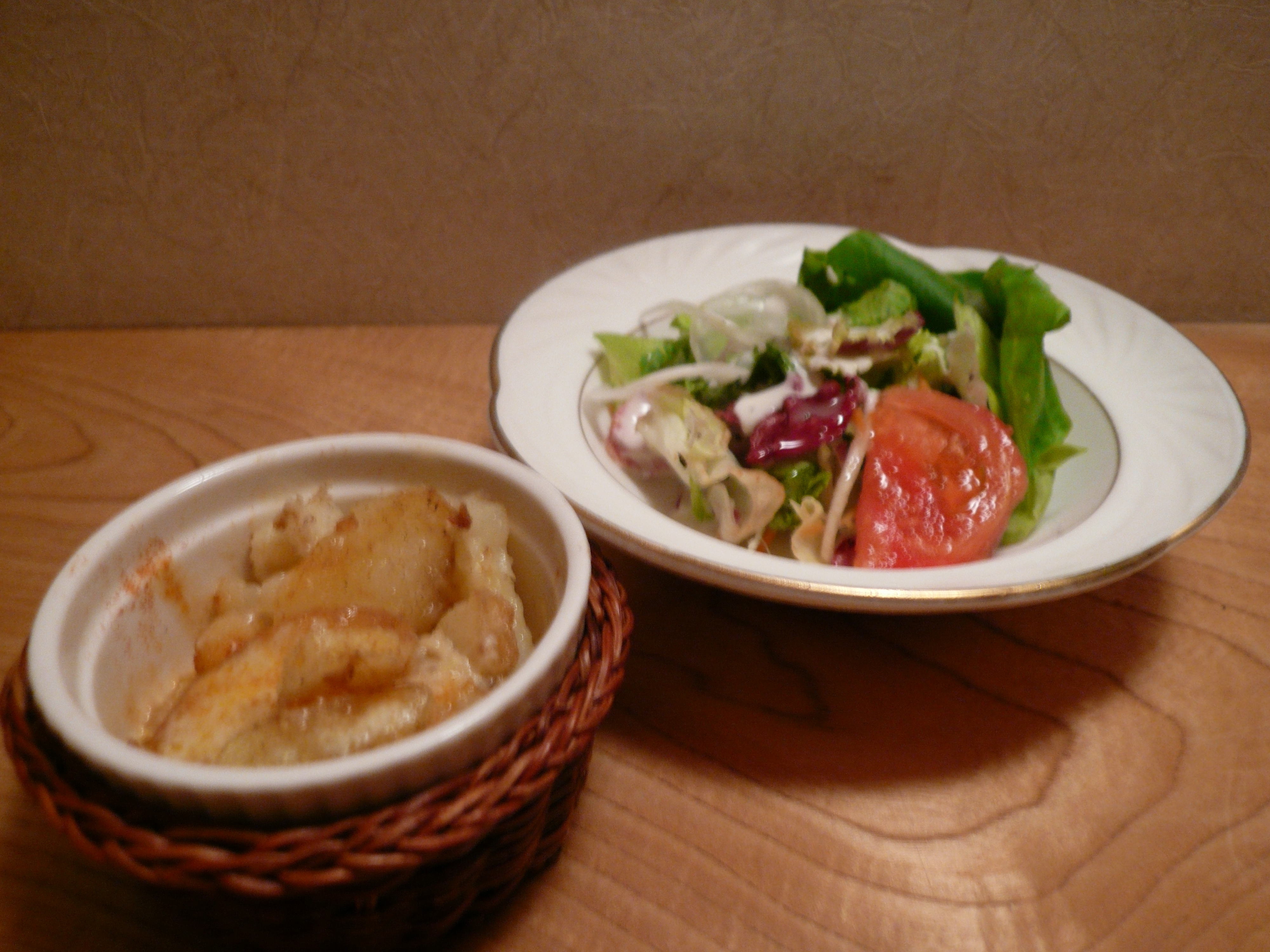 サラダ、ポテト料理